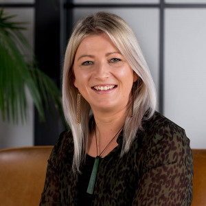 AMA 486 5July2019 Alice Anderson headshot