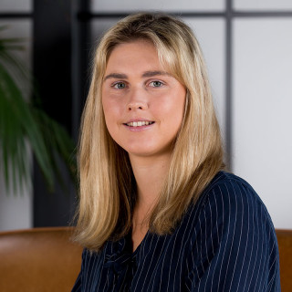 LFJ 476 5July2019 Laura Jeffries headshot
